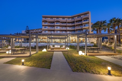 1 Nilay Durukanli (25)