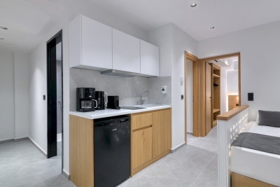 2 Bedroom Superior Suite Apartment Sea View_Kitchenette_Web_Res_img