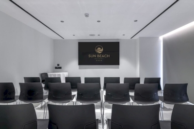 Meeting_Room+Logo-2a_Web_Res_img
