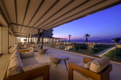 Sun_Beach_Beachfront_wing_Lobby-outdoor-seating-area-2_img