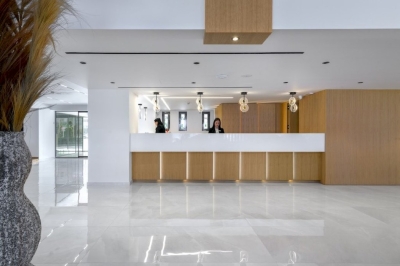 Sun_Beach_Beachfront_wing_Reception_img