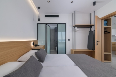 Superior Suite Sea View-Master Bedroom 2_En- Suite WC with Walk-in Shower_Web_Res_img